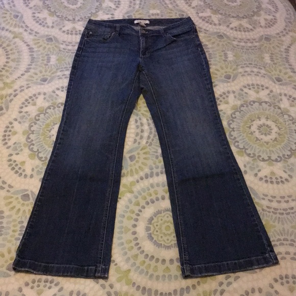 💙WHBM Flare Leg Denim Jeans - Picture 2 of 10